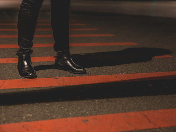 pied sur un passage piéton lausanne