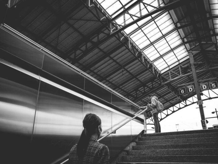 escalier quai de gare